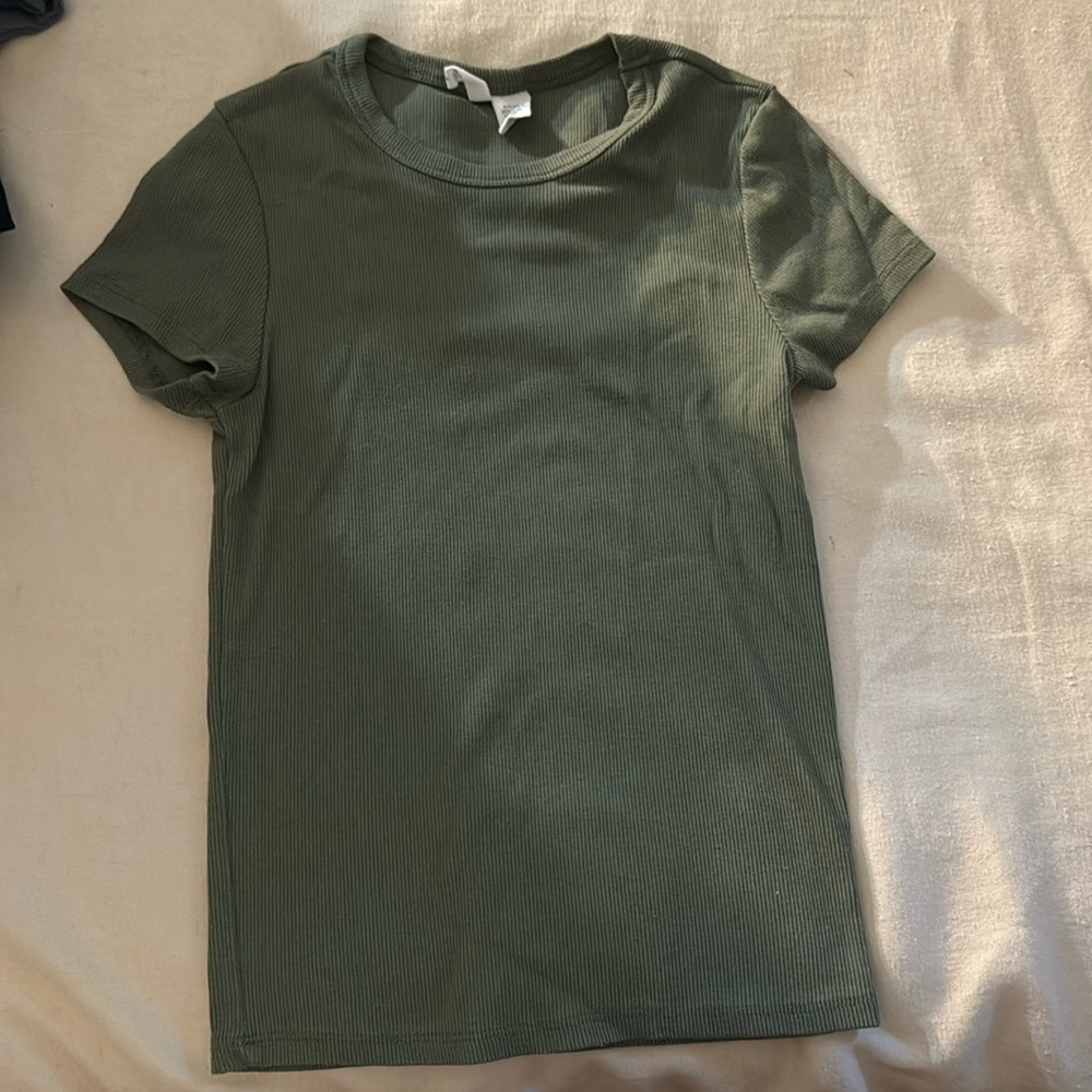 Tilly’s ribbed full length T-shirt